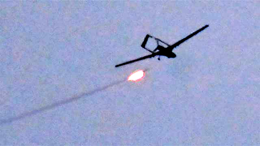 Tên lửa phòng không tiêu diệt UAV - Ảnh minh họa: Reuters
