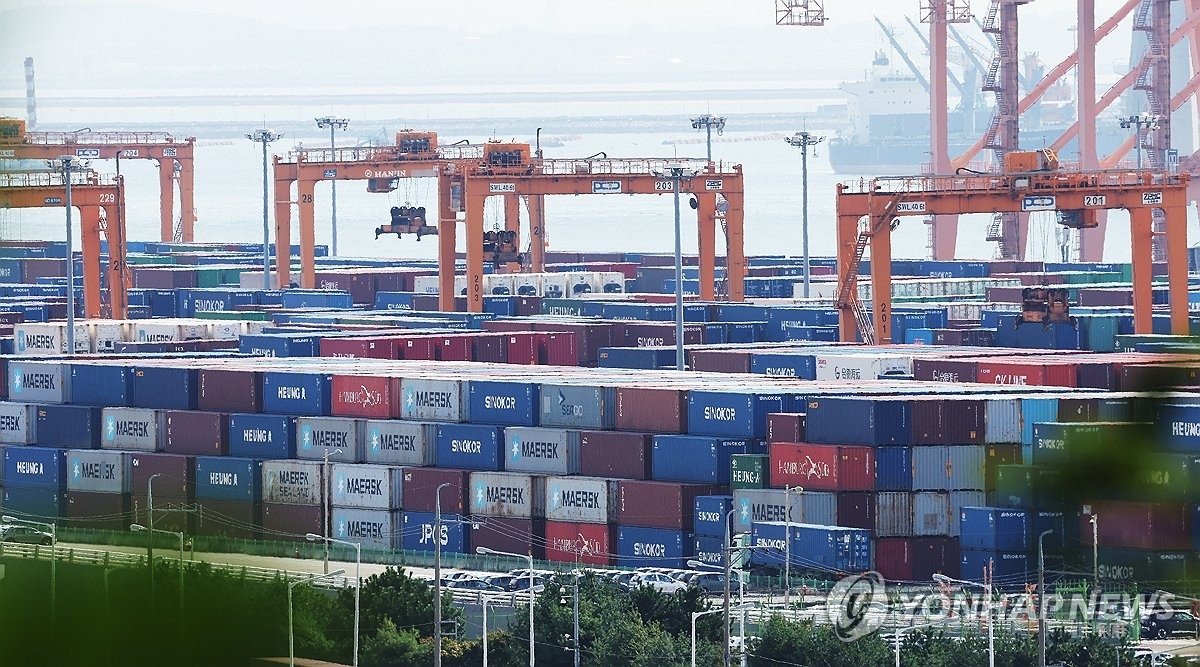 Xuất khẩu của Hàn Quốc đang gặp khó khăn lớn do chính sách thuế quan của Mỹ (ảnh Yonhap News)