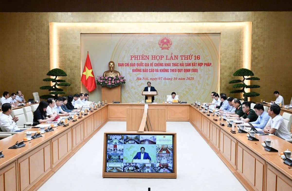 Thủ tướng Phạm Minh Chính chủ trì Phiên họp lần thứ 16 Ban Chỉ đạo Quốc gia về chống khai thác hải sản bất hợp pháp, không báo cáo và không theo quy định (IUU)