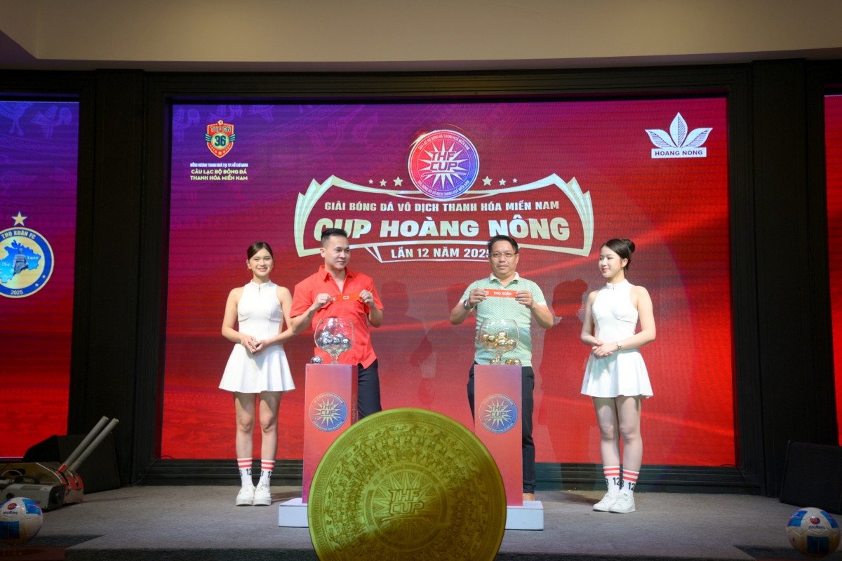 Đây là năm cuối các đội bóng sử dụng tên các địa danh trước khi thực hiện chính quyền địa phương hai cấp.