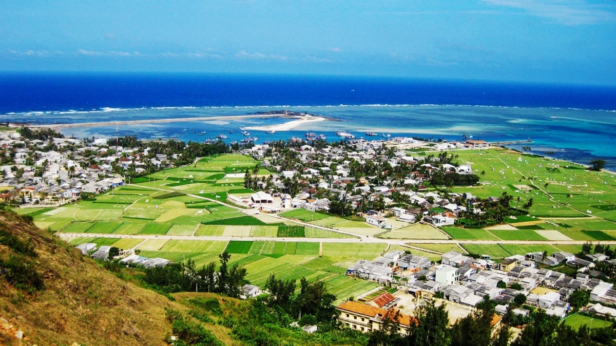 Một góc nhìn Lý Sơn - nơi đang từng bước hướng tới đặc khu phát triển bền vững. (Ảnh: Báo Dân tộc)