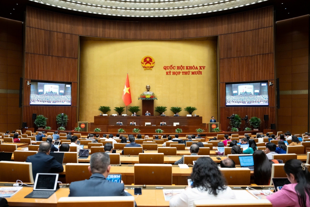 Quốc hội làm việc sáng 13/11 tại Kỳ họp thứ 10. (Ảnh: Quốc hội)