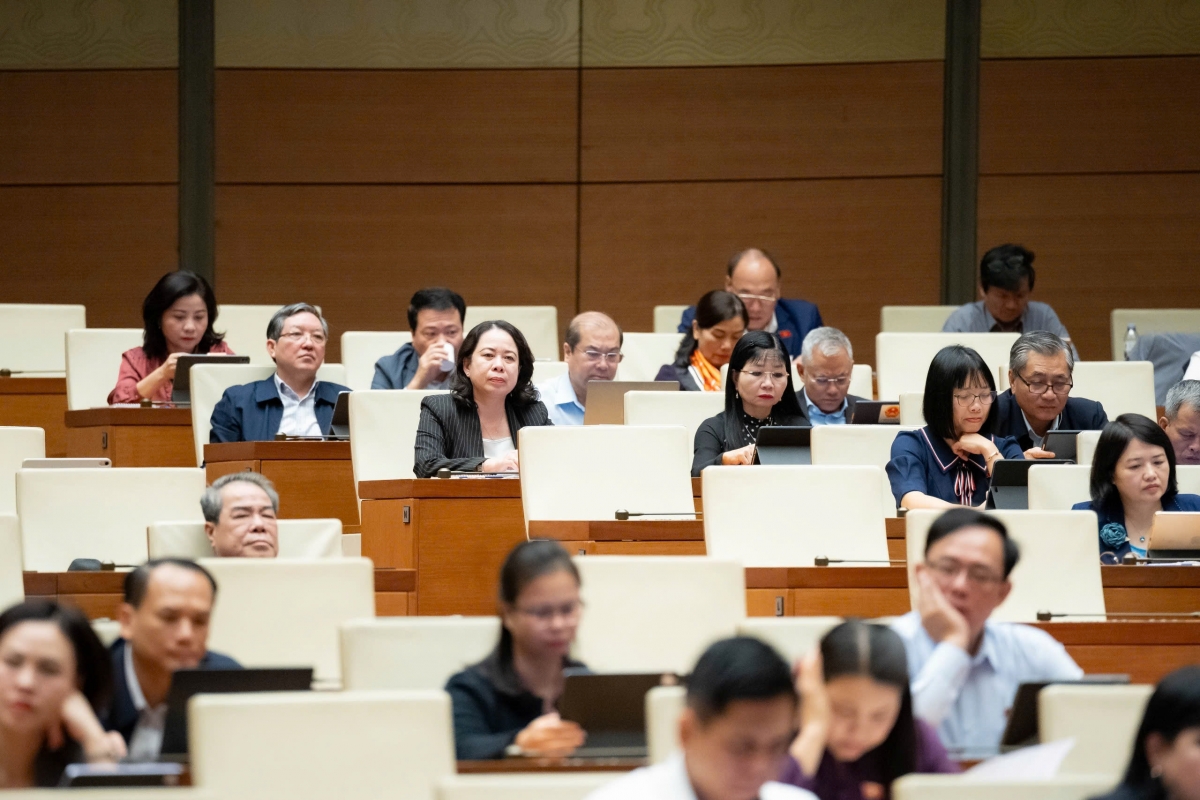 Quốc hội thảo luận, cho ý kiến về Luật Bảo hiểm tiền gửi (sửa đổi) chiều 14/11 (Ảnh: Quốc hội)