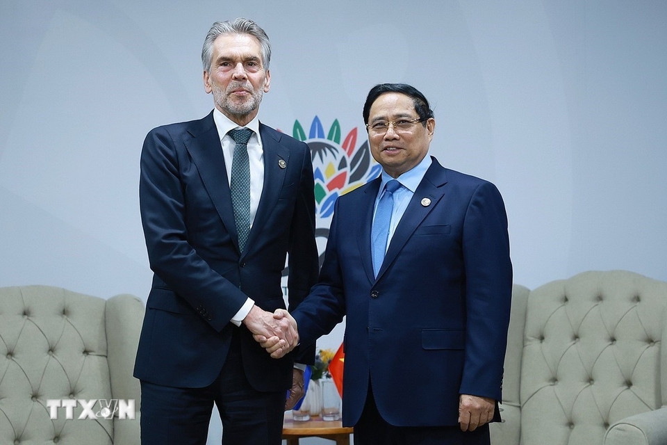 Thủ tướng Phạm Minh Chính gặp Thủ tướng Hà Lan Dick Schoof. (Ảnh: TTXVN)