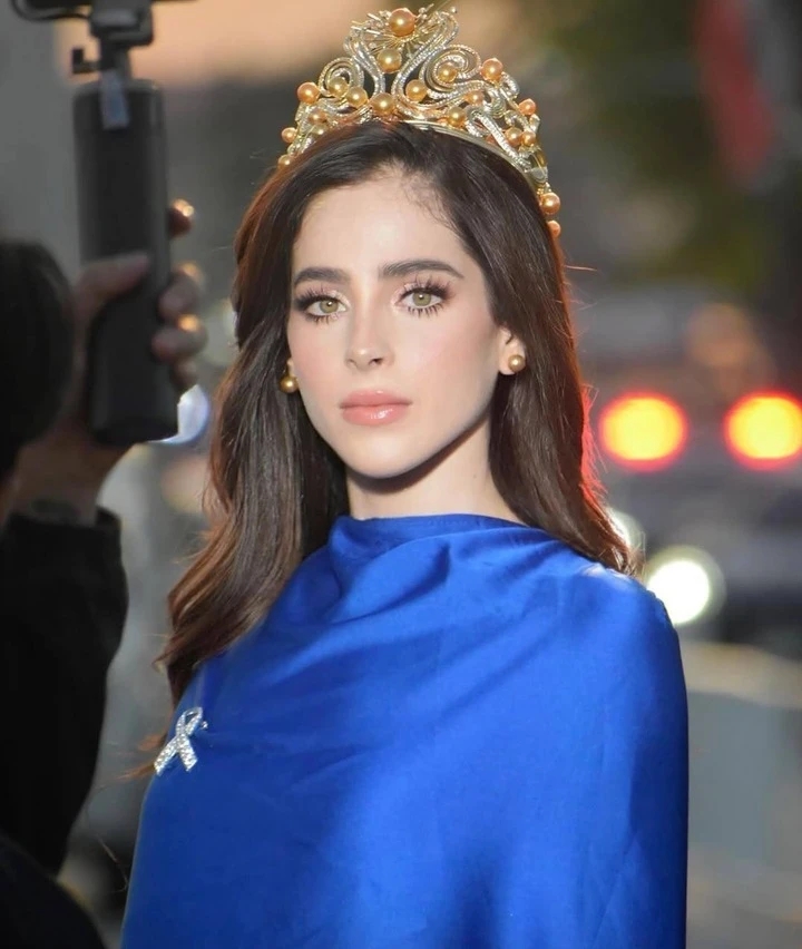 Tân Miss Universe nhận nhiều tranh cãi sau đăng quang.