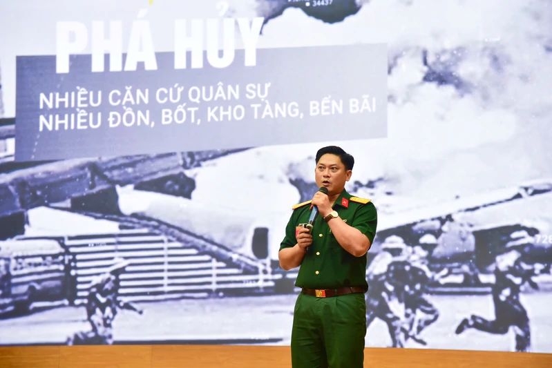 Phần thi kể chuyện chiến đấu của Trung tá Trần Hồng Lịnh, Phòng Tác chiến, Bộ Tham mưu Quân khu ấn tượng với nội dung minh họa bằng công nghệ AI (ảnh: B.T)