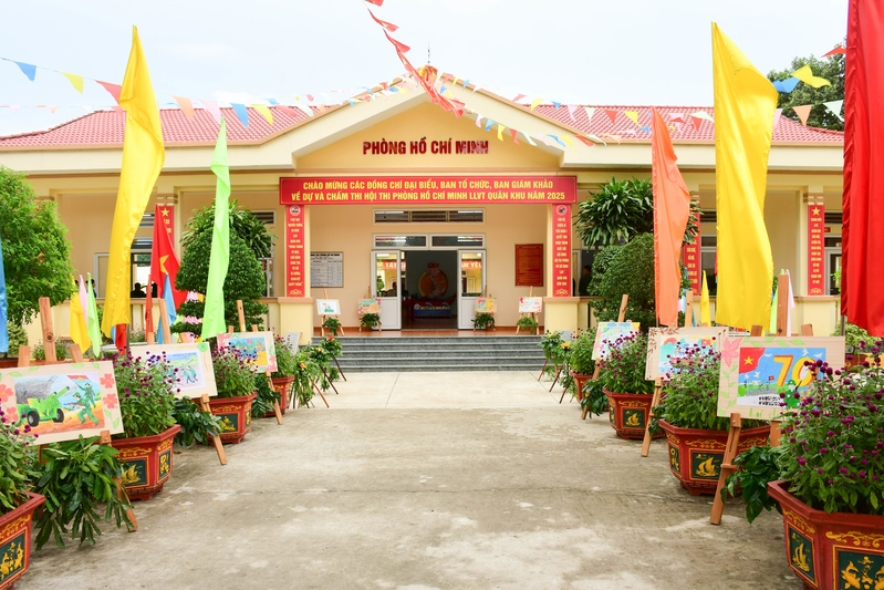 Quang cảnh thi phòng Hồ Chí Minh của Tiểu đoàn 1, Lữ đoàn 75 (ảnh: N.T)