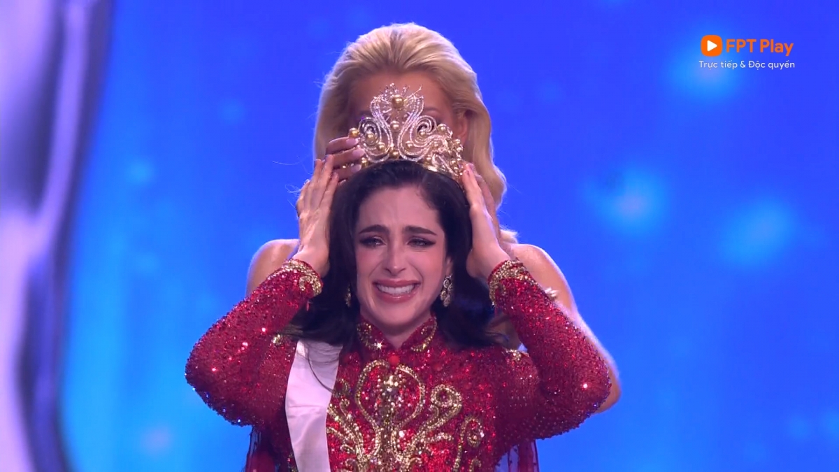 Chung kết Miss Universe 2025 khép lại với chiếc vương miện danh giá thuộc về người đẹp Fátima Bosch đến từ Mexico. Đây là chiếc vương miện Miss Universe thứ tư cho Mexico. Các vị trí còn lại trong top 5 lần lượt thuộc về Praveenar Singh (Thái Lan), Stephany Abasali (Venezuela), Ahtisa Manalo (Philippines) và Olivia Yace (Bờ Biển Ngà).