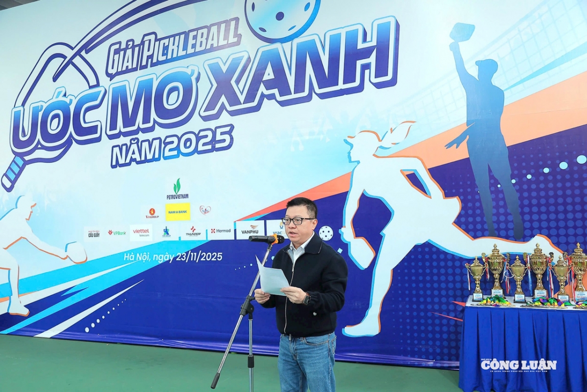 Ông Lê Quốc Minh, Ủy viên Trung ương Đảng, Tổng Biên tập Báo Nhân Dân, Phó Trưởng ban Tuyên giáo và Dân vận Trung ương, Chủ tịch Hội Nhà báo Việt Nam phát biểu khai mạc giải đấu.