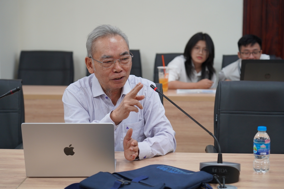 GS.TS Phan Văn Tân, nguyên Chủ nhiệm bộ môn Khí tượng, Khoa Khí tượng thủy văn và hải dương học, Trường Đại học Khoa học tự nhiên (Đại học Quốc gia Hà Nội)