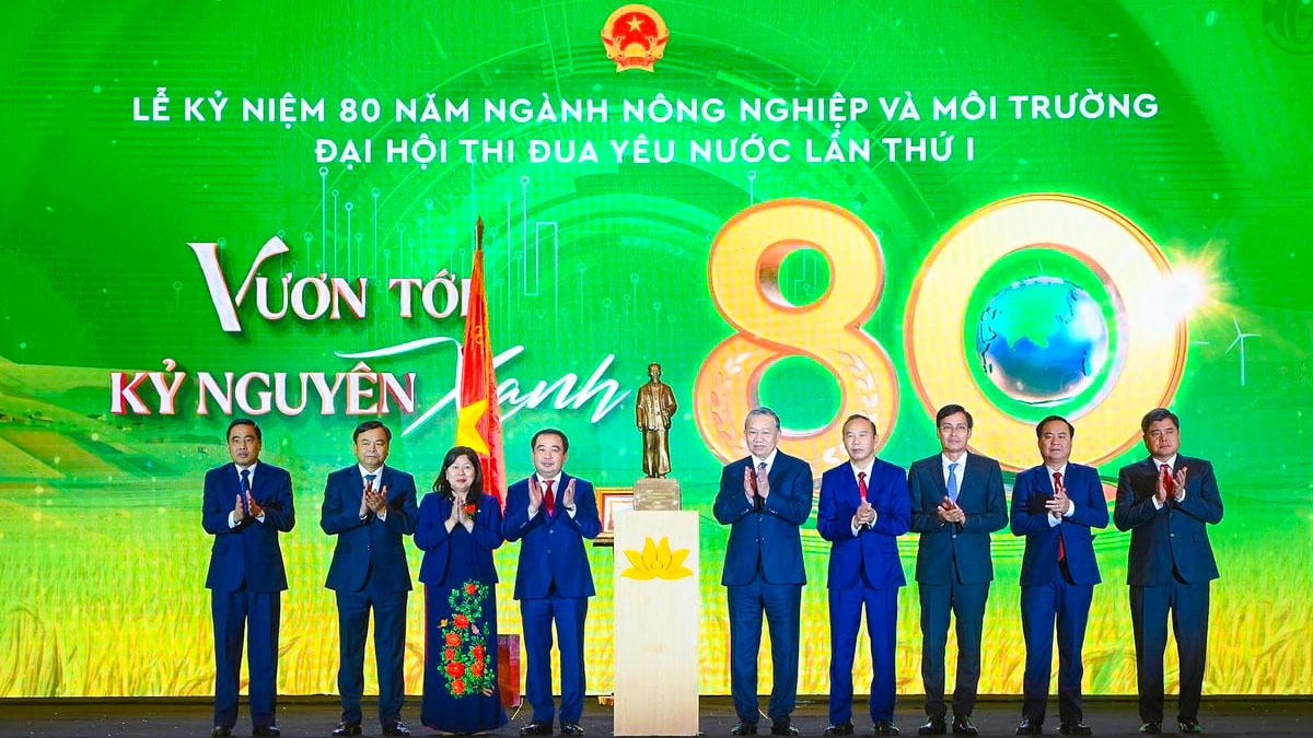 Tổng Bí thư Tô Lâm đánh giá, ngành Nông nghiệp và Môi trường luôn đồng hành cùng dân tộc, là trụ cột nền kinh tế