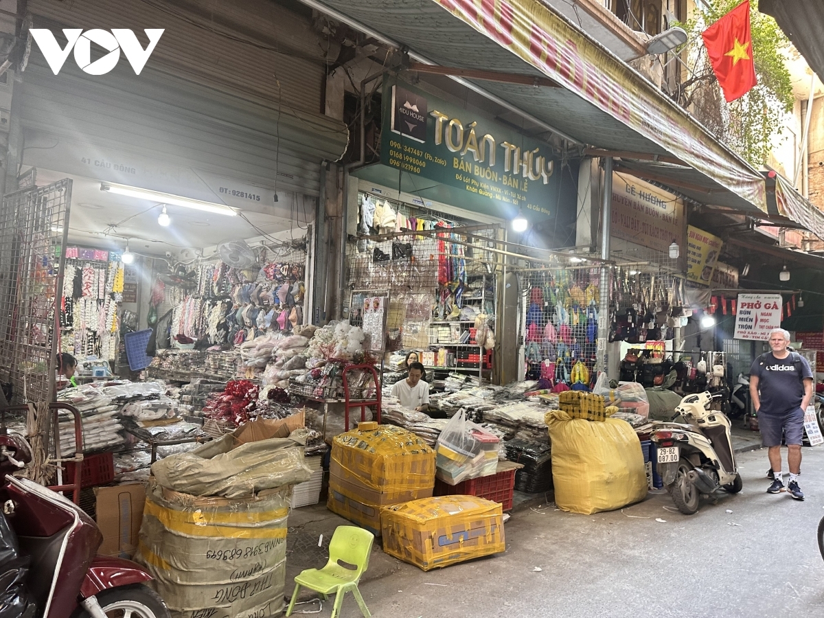 Nên nâng ngưỡng miễn thuế đối với hộ kinh doanh lên 1 tỷ đồng/năm