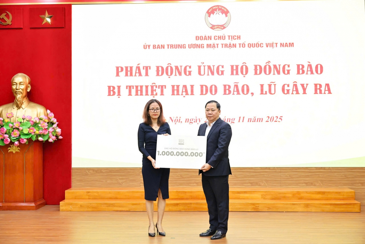 Hưởng ứng lời kêu gọi của Trung ương Mặt trận Tổ quốc Việt Nam, Nestlé Việt Nam ủng hộ 1 tỷ đồng, bao gồm gần 800 triệu đồng tiền mặt từ nguồn đóng góp của nhân viên và hơn 28.000 đơn vị sản phẩm dinh dưỡng