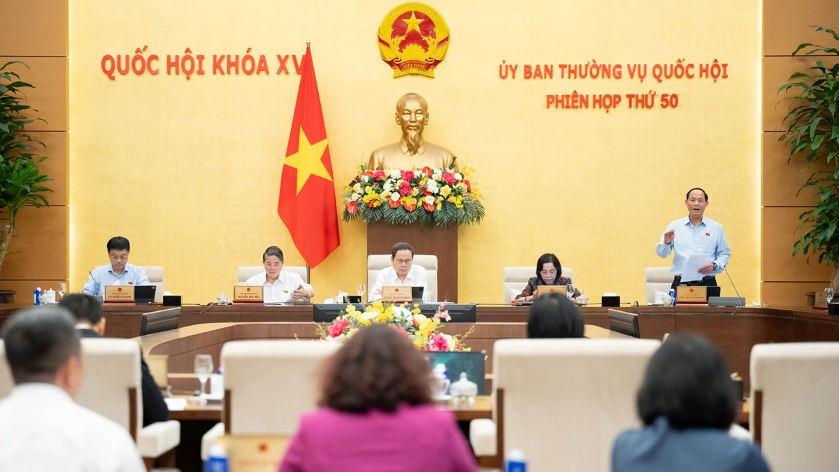 Phiên họp thứ 50 của Ủy ban Thường vụ Quốc hội