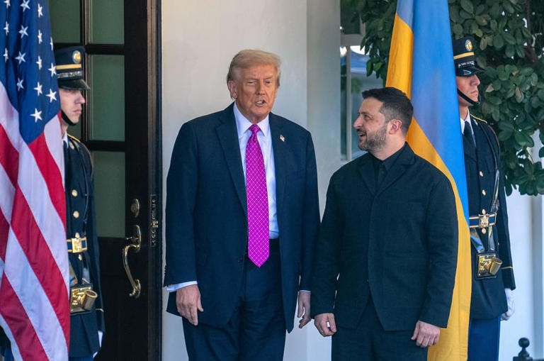 Tổng thống Mỹ Donald Trump và Tổng thống Ukraine Zelensky. Ảnh: Tân Hoa xã