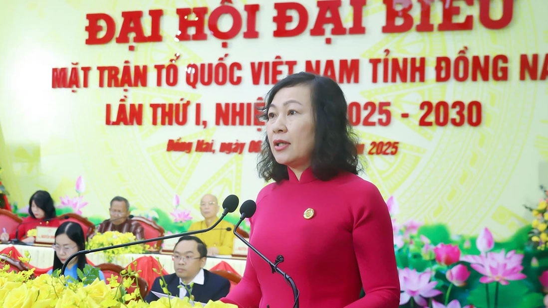 Bà Huỳnh Thị Hằng, Chủ tịch Ủy ban MTTQ Việt Nam tỉnh Đồng Nai (ảnh: Báo Đồng Nai)