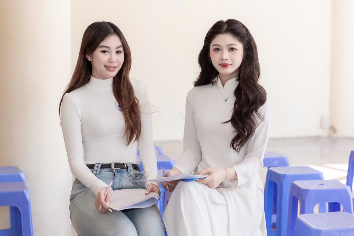 Các thí sinh lần lượt bước vào phần thi sơ khảo