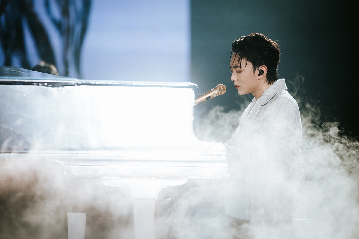 Kết thúc đêm diễn, tổng số tiền quyên góp đạt 1,25 tỷ đồng, được gửi về Mặt trận Tổ quốc Việt Nam. Soobin xác nhận đây là concert cá nhân cuối cùng của anh trong năm 2025 và hé lộ rằng năm tới, anh “sẽ không còn đứng trên sân khấu này một mình”.