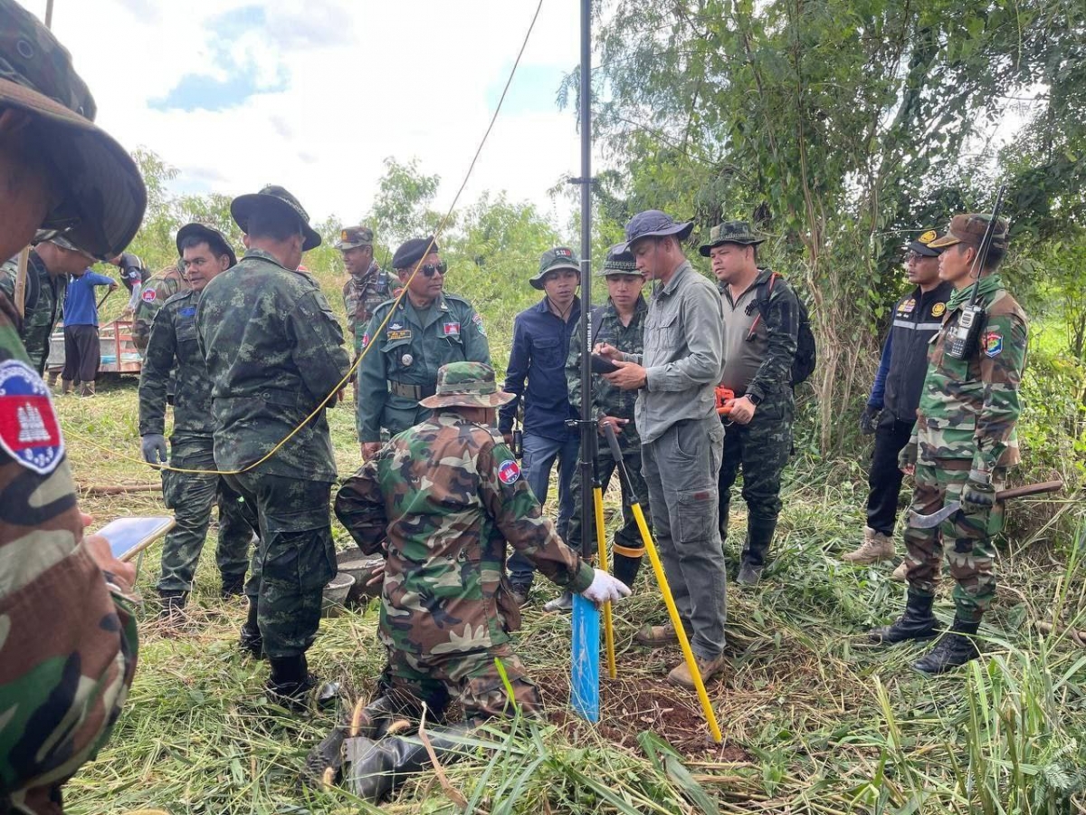 Công tác phân giới cắm mốc, góp phần ổn định biên giới (Ảnh: Bộ Quốc phòng Campuchia)