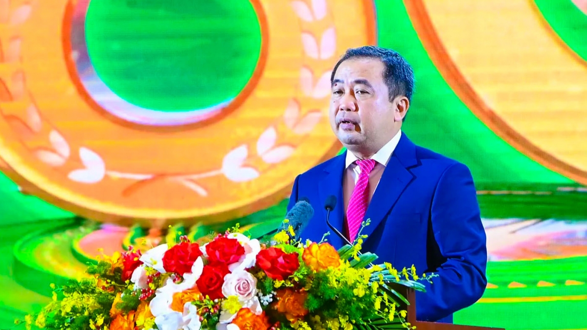 Bộ trưởng Bộ Nông nghiệp và Môi trường Trần Đức Thắng bày tỏ lòng biết ơn sâu sắc đối với các thế hệ cán bộ, công chức, viên chức và người lao động đã miệt mài cống hiến suốt tám thập kỷ qua