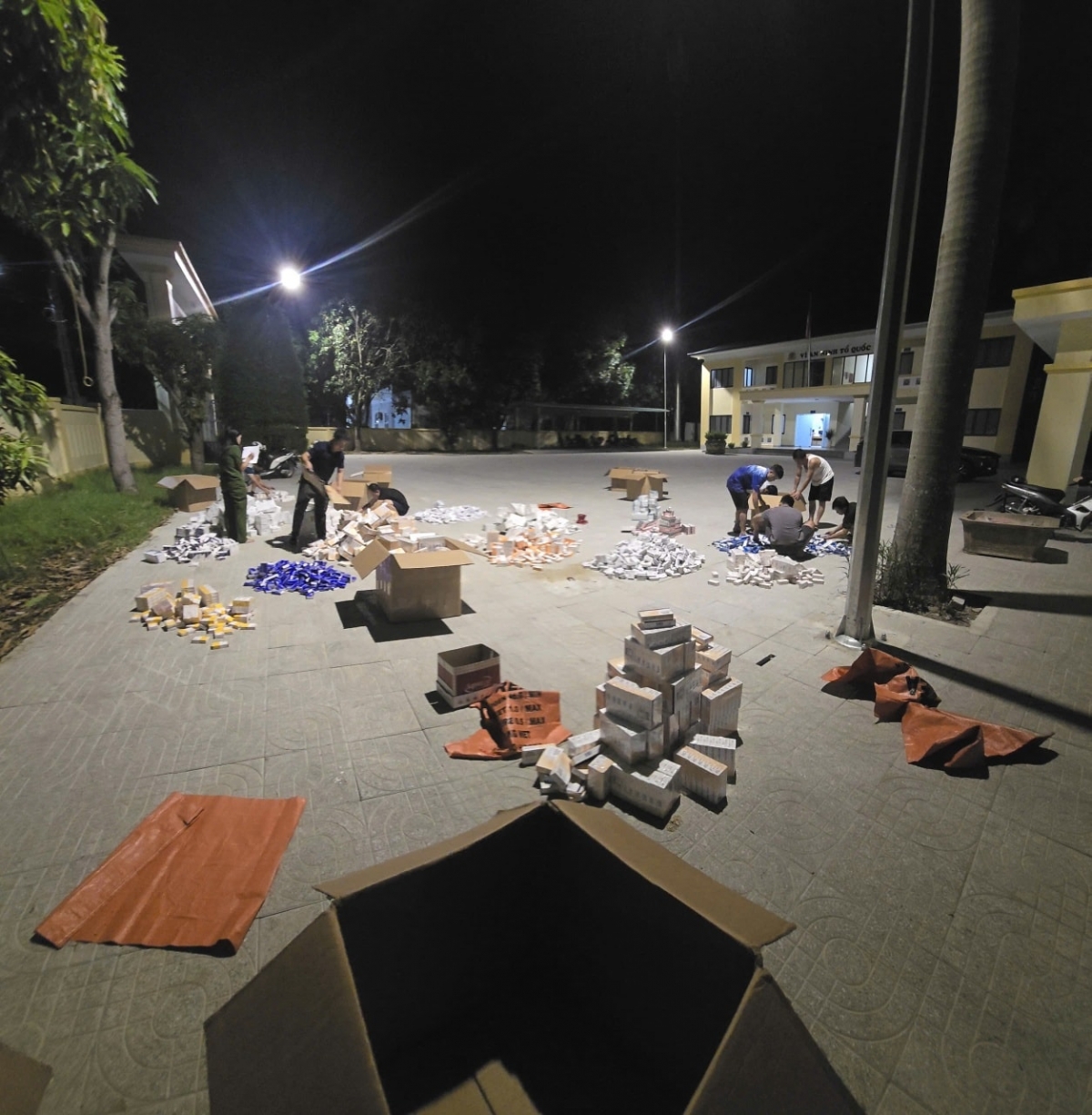 Hiện Công an phường Bắc Hồng Lĩnh đã phát thông báo tìm chủ sở hữu số thuốc tây.