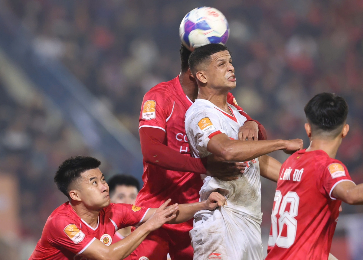 Trận đấu diễn ra rất hấp dẫn (Ảnh: Đức Minh)