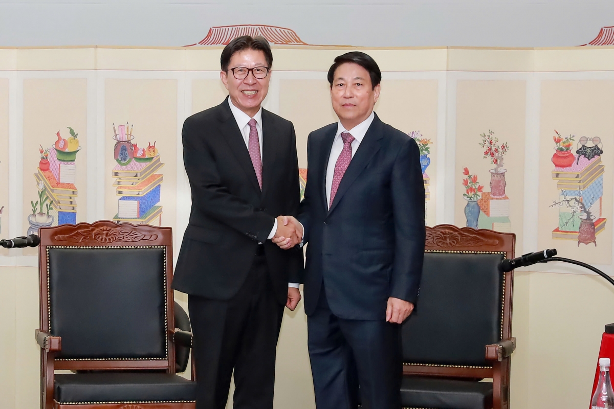 Chủ tịch nước Lương Cường tiếp Thị trưởng thành phố Busan Park Heong-Joon