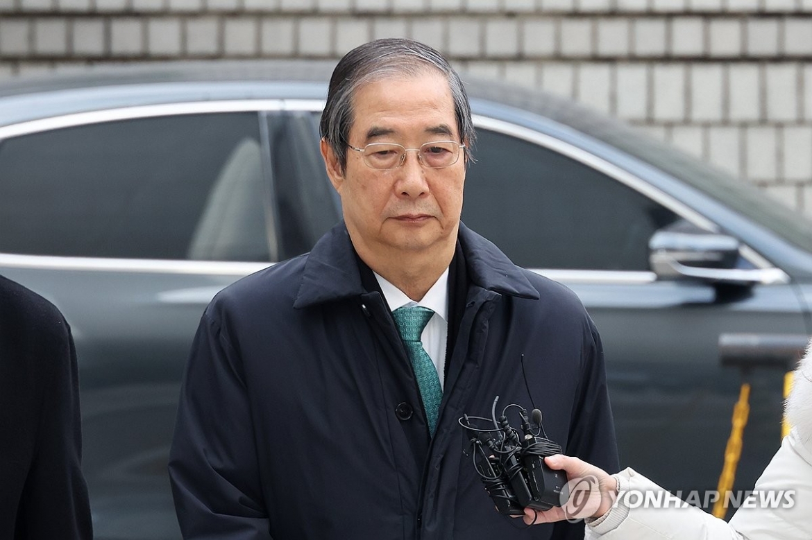 Cựu Thủ tướng Han Duck Soo bị đề nghị mức án 15 năm tù giam. (Ảnh: Yonhap News)