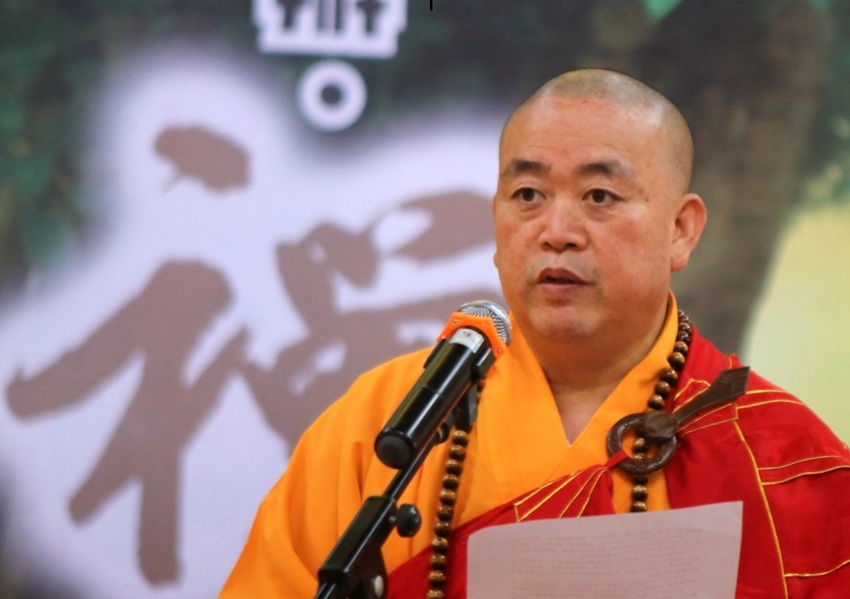 Cựu trụ trì Thiếu Lâm Tự Thích Vĩnh Tín, người bị cáo buộc về nhiều hành vi vi phạm pháp luật và giới luật Phật giáo. Ảnh: Chinanews Service