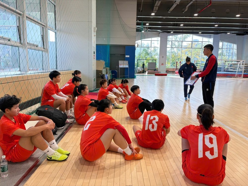 ĐT Futsal nữ Việt Nam tập huấn tại Hàng Châu (Trung Quốc) chuẩn bị cho SEA Games 33. (Ảnh: VFF)
