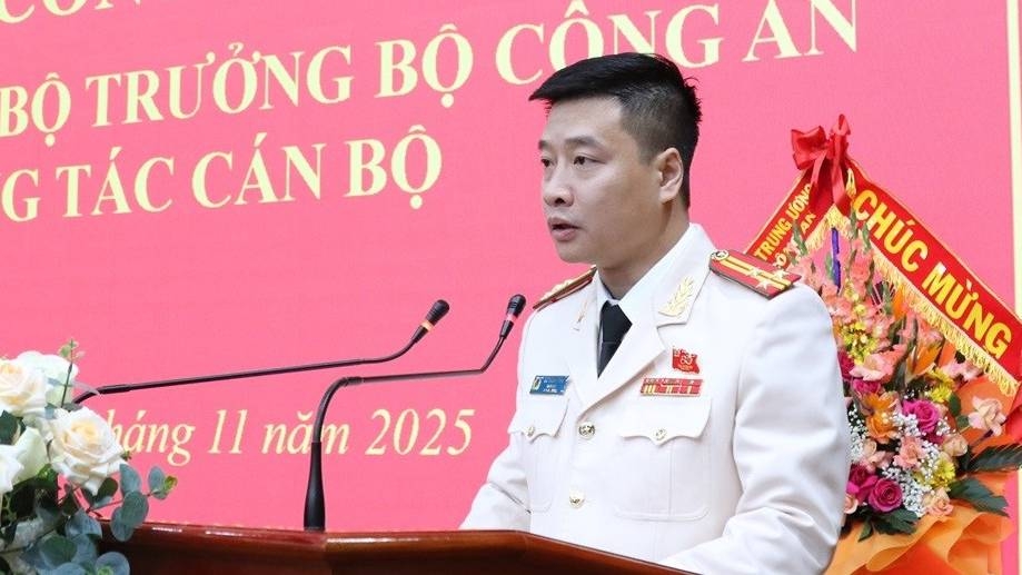 Thượng tá Vũ Thanh Tùng, tân Giám đốc Công an tỉnh Lạng Sơn sinh năm 1984, quê quán phường Ái Quốc, thành phố Hải Phòng. Ảnh: Cổng thông tin điện tử tỉnh Lạng Sơn