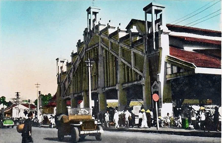 Chợ Tân Định được xây dựng năm 1926 và khánh thành năm 1927, do Công ty SIDEC (Pháp) thiết kế. (Ảnh tư liệu)