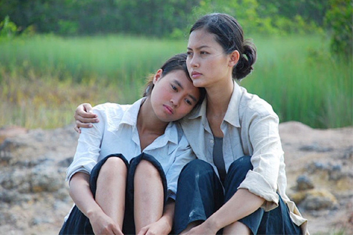 Đỗ Thị Hải Yến và Ninh Dương Lan Ngọc trong "Cánh đồng bất tận"