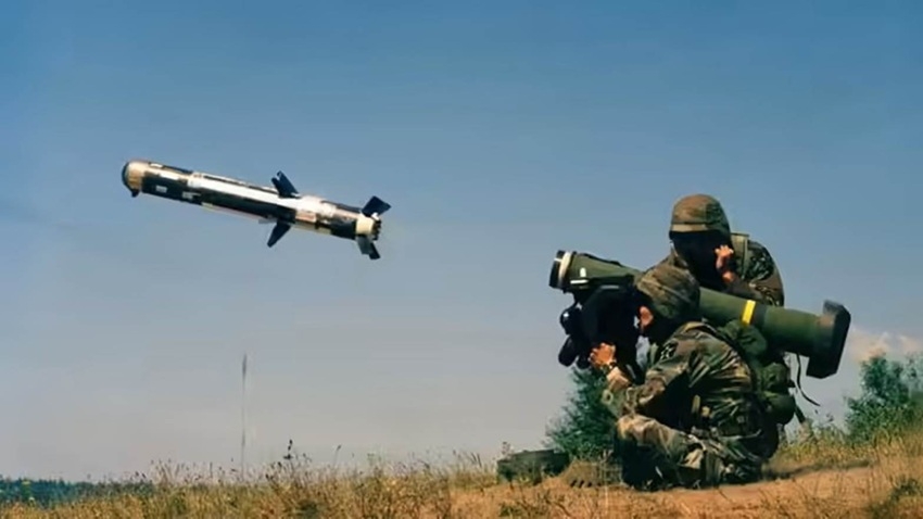 Hệ thống tên lửa chống tăng Javelin của Mỹ trong tác chiến thực tế. Ảnh: Times of India