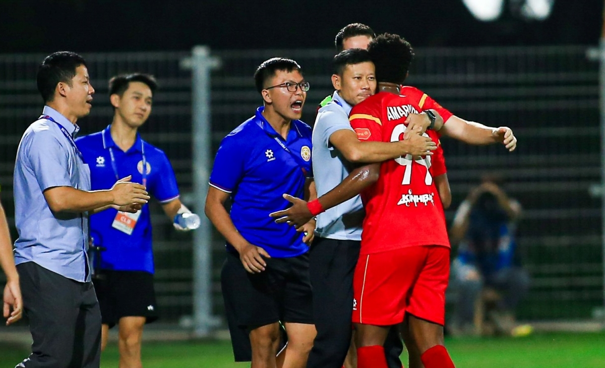 HLV Thạch Bảo Khanh chia tay PVF CAND (Ảnh: PVF CAND).