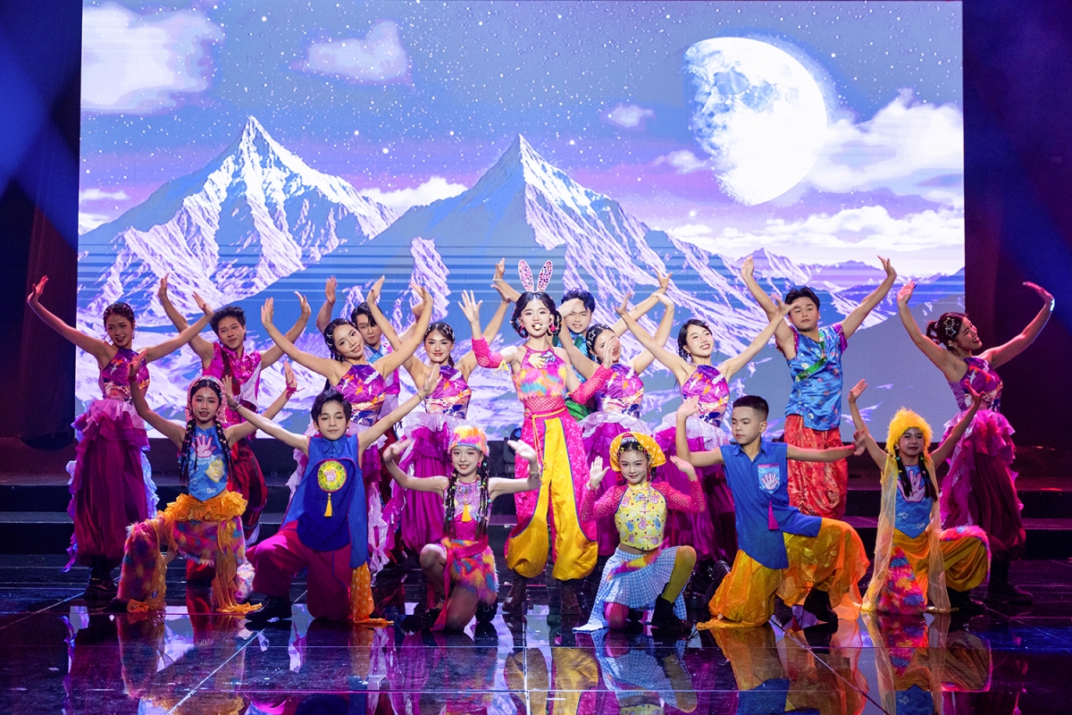 "oẳn tù tì" được ví như "Bắc Bling" phiên bản nhí