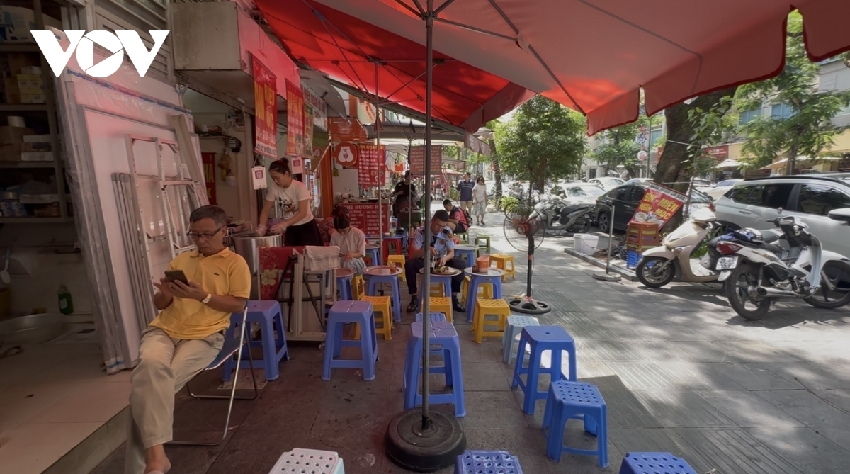 Đa số hộ kinh doanh cho rằng, ngưỡng doanh thu miễn thuế 200 triệu đồng/năm là quá thấp