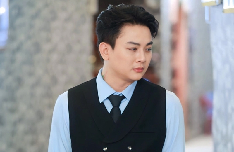 Ca sĩ Hoài Lâm đóng góp 100 triệu đồng cho người dân chịu ảnh hưởng bởi mưa lũ thông qua Ủy ban Mặt trận Tổ quốc Việt Nam tỉnh Đắk Lắk và Khánh Hòa, ngoài ra anh còn chuyển 20 triệu đồng cho người đại diện công ty có quê Quy Nhơn đi phát trực tiếp cho bà con gặp khó khăn.