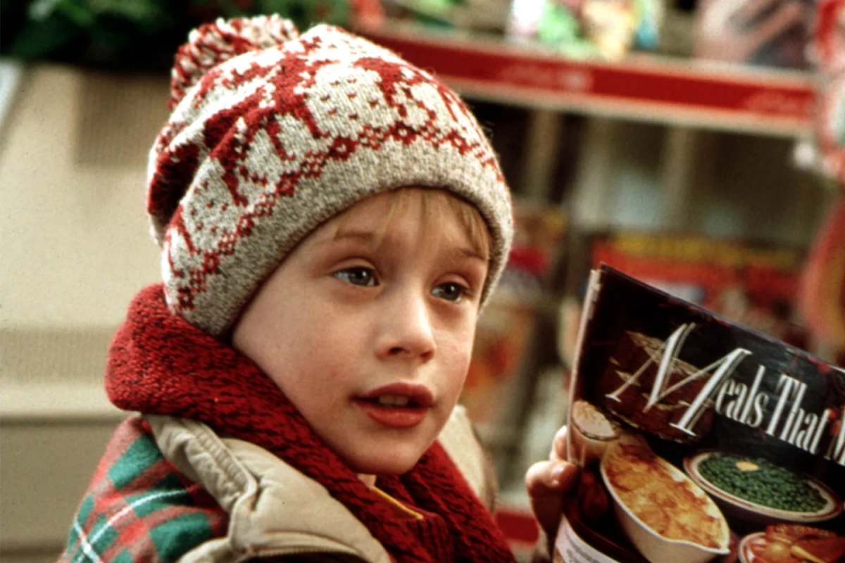 Kevin McCallister với nụ cười, khuôn mặt tinh nghịch – hình ảnh lém lỉnh và đáng yêu khiến khán giả mê mẩn. (Ảnh: 20th Century Fox)