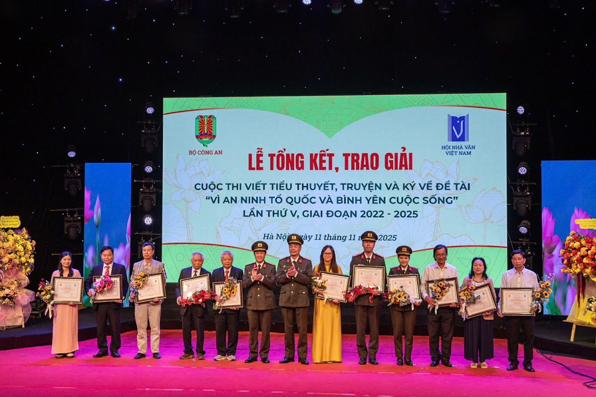 Bộ Công an và Hội Nhà văn Việt Nam công bố kết quả cuộc thi sáng tác “Vì an ninh Tổ quốc và bình yên cuộc sống” lần thứ V.