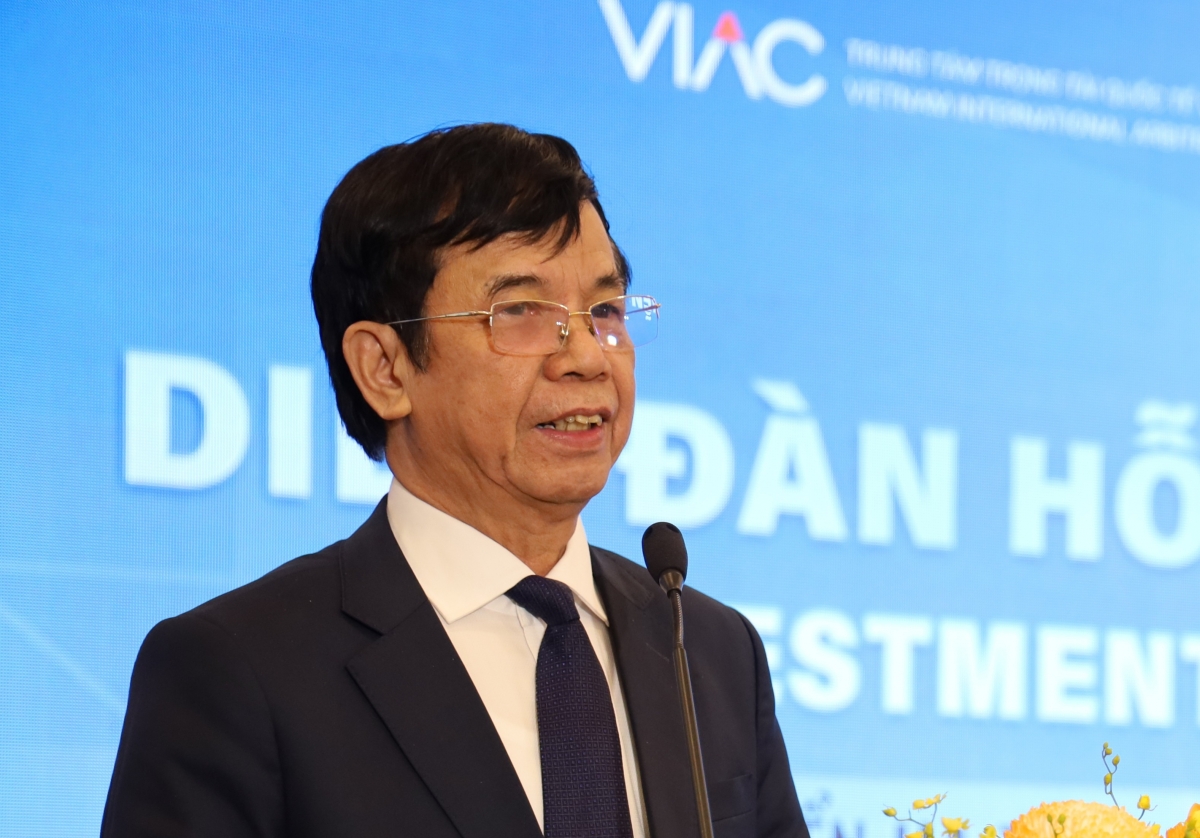 GS-TS Lê Hồng Hạnh, Chủ tịch Trung tâm Trọng tài Quốc tế Việt Nam.