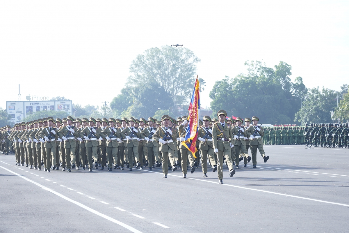 Khối sĩ quan Công an nhân dân Lào