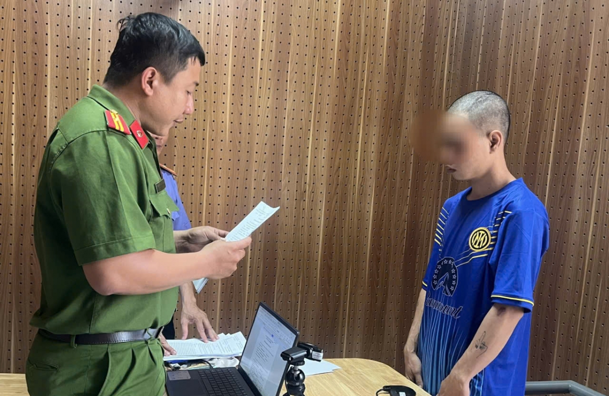 Khởi tố đối tượng dùng hung khí cướp tài sản của tài xế xe công nghệ