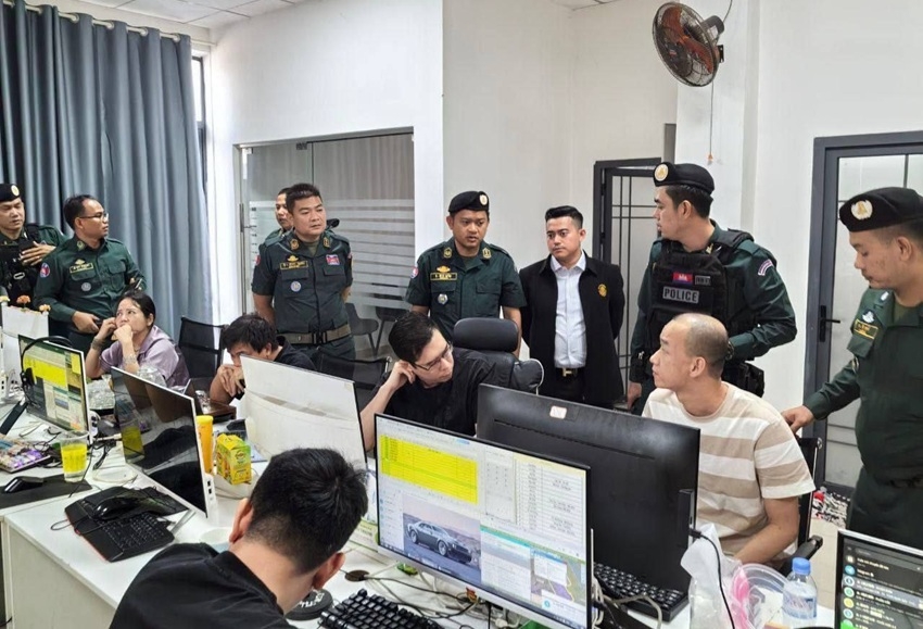 Lực lượng chức năng Campuchia đột kích một ổ lừa đảo trực tuyến