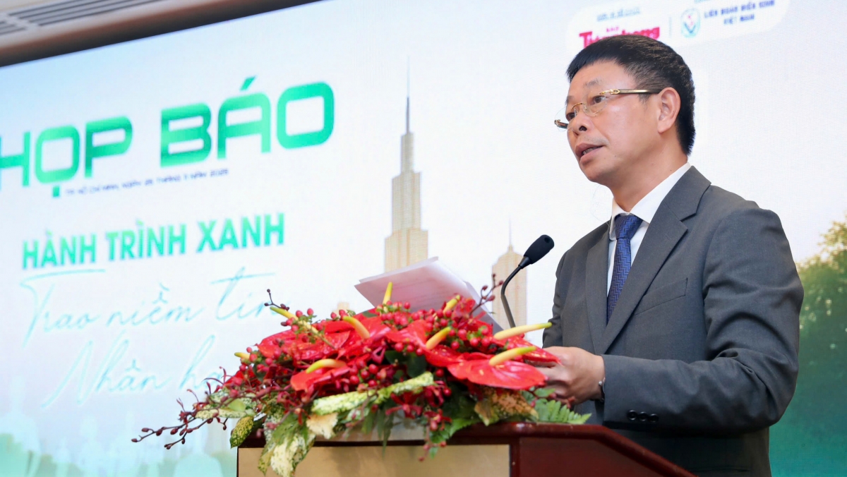 Nhà báo Phùng Công Sưởng – Tổng Biên tập báo Tiền Phong, Trưởng Ban tổ chức phát biểu khai mạc (Ảnh: BTC).