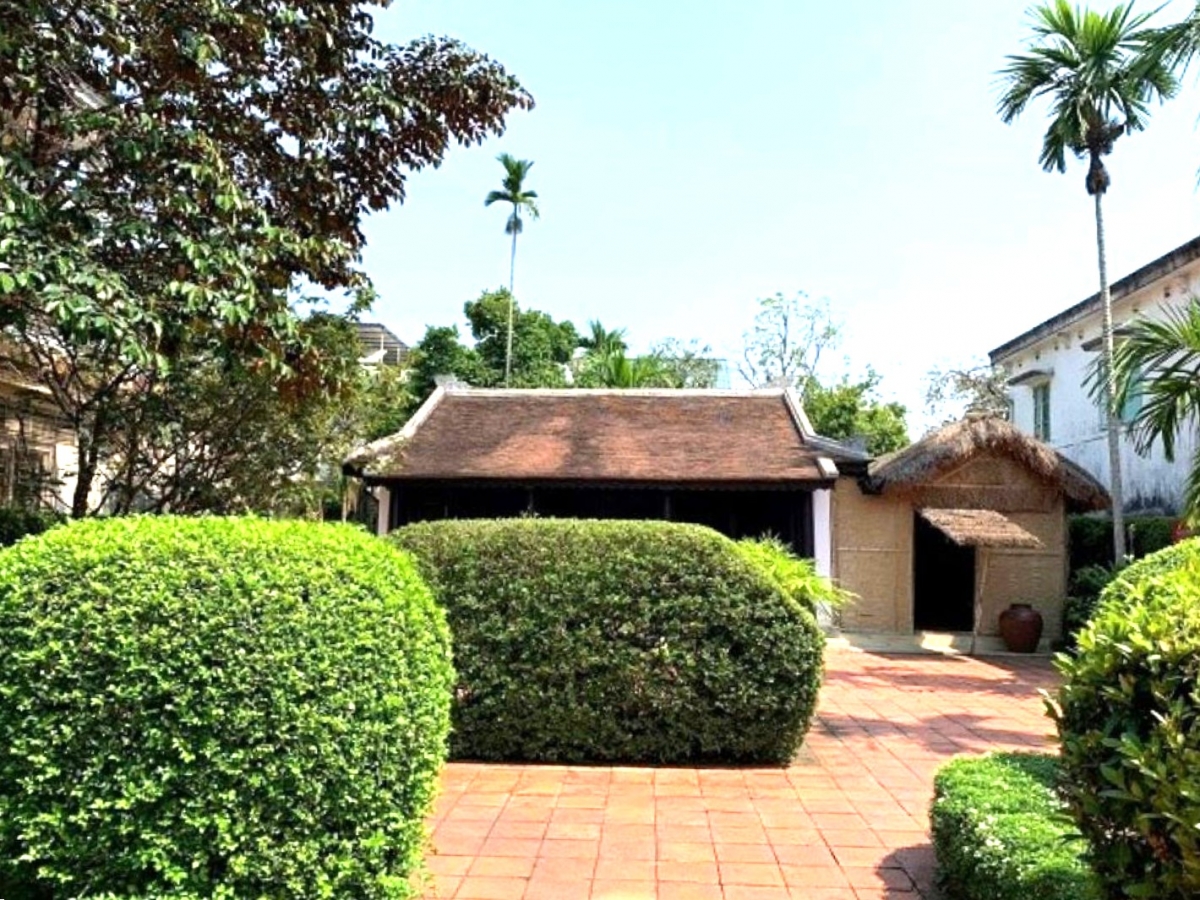 Nhà lưu niệm Chủ tịch Hồ Chí Minh tại 112 Mai Thúc Loan, phường Phú Xuân, thành phố Huế