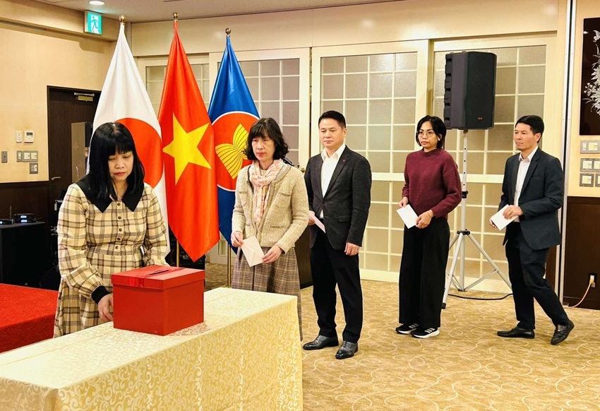 Số tiền quyên góp sẽ được chuyển về nước trong thời gian sớm nhất. Ảnh: VOV Tokyo