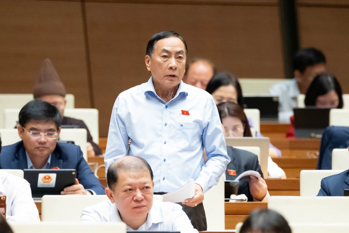 Đại biểu Phạm Văn Hòa (Đồng Tháp) đề nghị, việc thi tuyển công chức cần công khai, minh bạch rõ ràng. Ảnh: Quốc hội