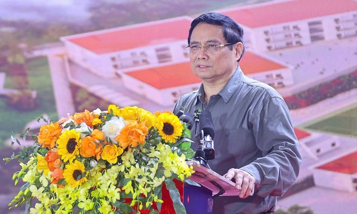 Thủ tướng Chính phủ Phạm Minh Chính dự lễ khởi công tại điểm cầu chính: Trường nội trú liên cấp Tiểu học và THCS xã Yên Khương, Thanh Hóa.