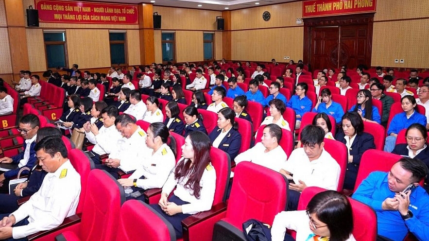 Các đại biểu tham dự hội nghị